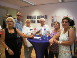 Die Gratulanten seines Ortsvereins Bergl/Oberndorf