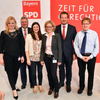 Vorstand der BayernSPD, v.li. die stellv. Vorsitzenden Marietta Eder, Martin Burkert, Johanna Ueckermann, Landesvorsitzende Natascha Kohnen, Generalsekretär Uli Grötsch und Schatzmeister Thomas Goger