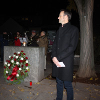 Stephan Kuserau, Stadtrat und stellv. SPD-Kreisvorsitzender bei seiner Rede zum Gedenken an die Reichspogromnacht